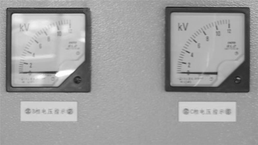 An automatic reading method for a multi-dial pointer instrument