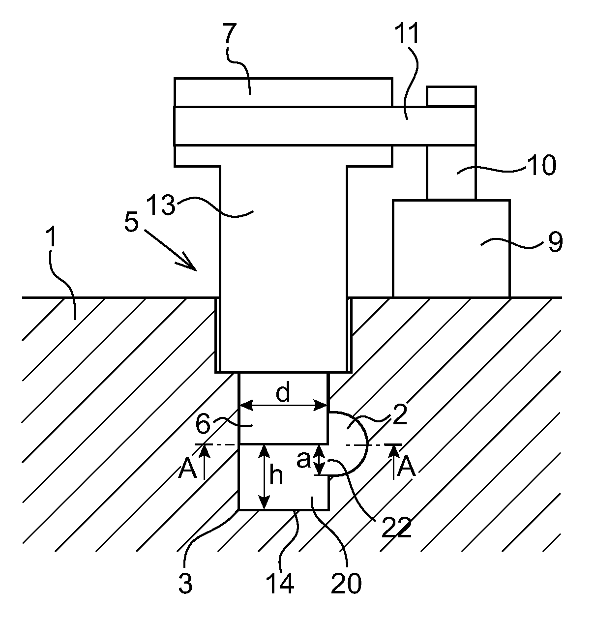 Device for pumping a fluid at low flows