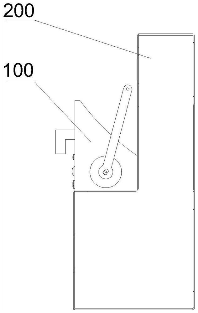 Detection and homing device of tank type vehicle retaining device