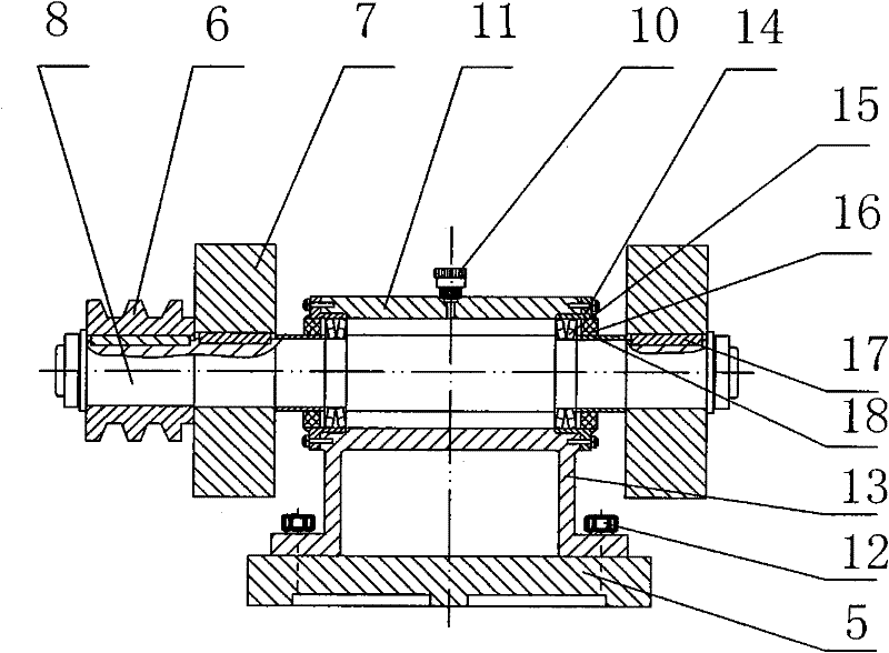 Rolling type centrifugal casting machine