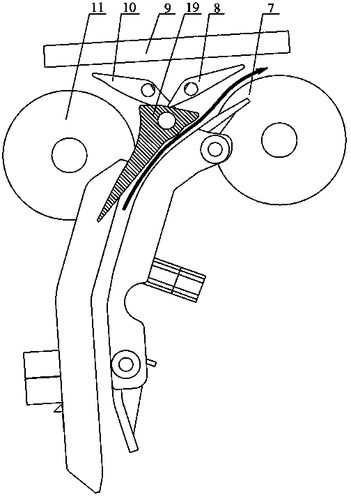 Multidirectional conveying guider for flaky materials