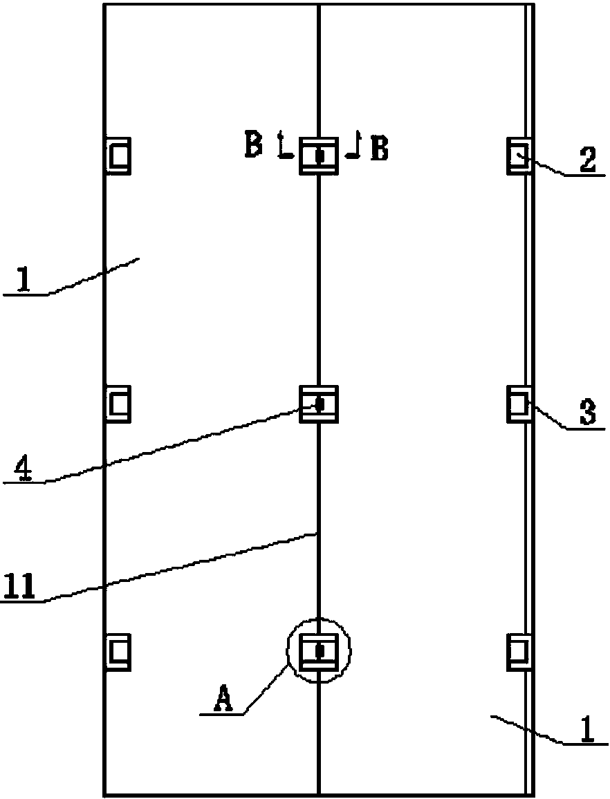 Prefabricated panel capable of effectively preventing cracking and cracking-preventing construction method thereof