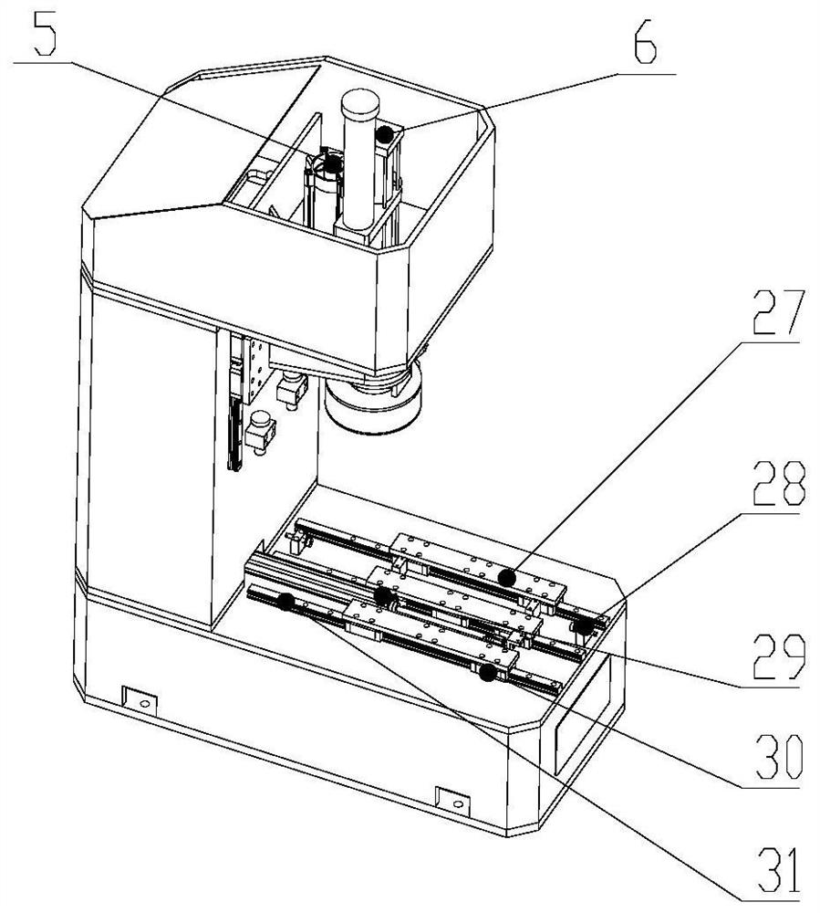 A mouth and cone closing device suitable for cylindrical objects