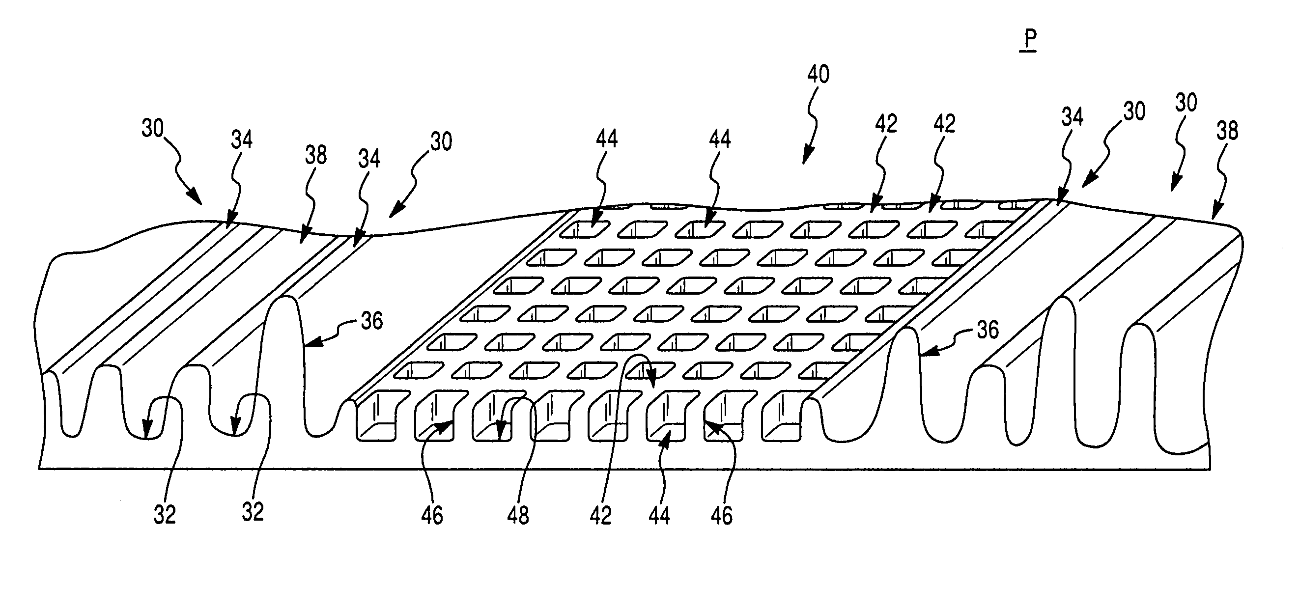 Door skin, a method of etching a plate for forming a wood grain pattern in the door skin, and an etched plate formed therefrom