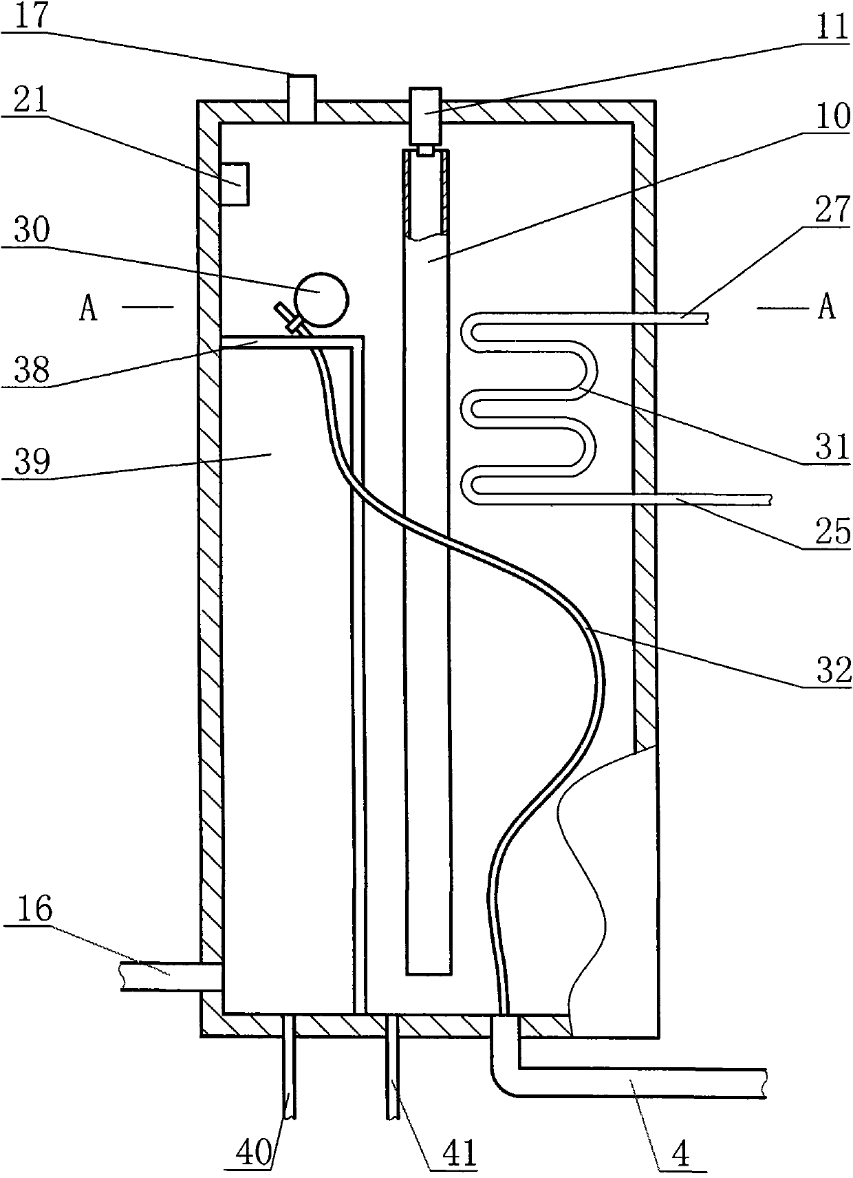 Solar heat pump water heater for commercial use