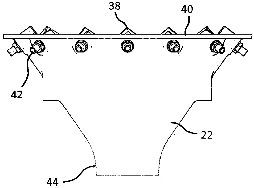 Device and method for the joint feeding of plastic particles and a liquid into a purification device