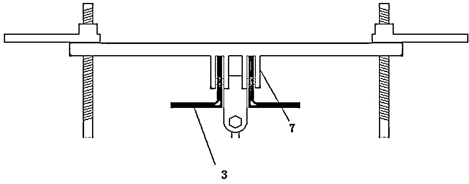 Aerodynamic disc-shaped suspending type glass insulator replacing clamp