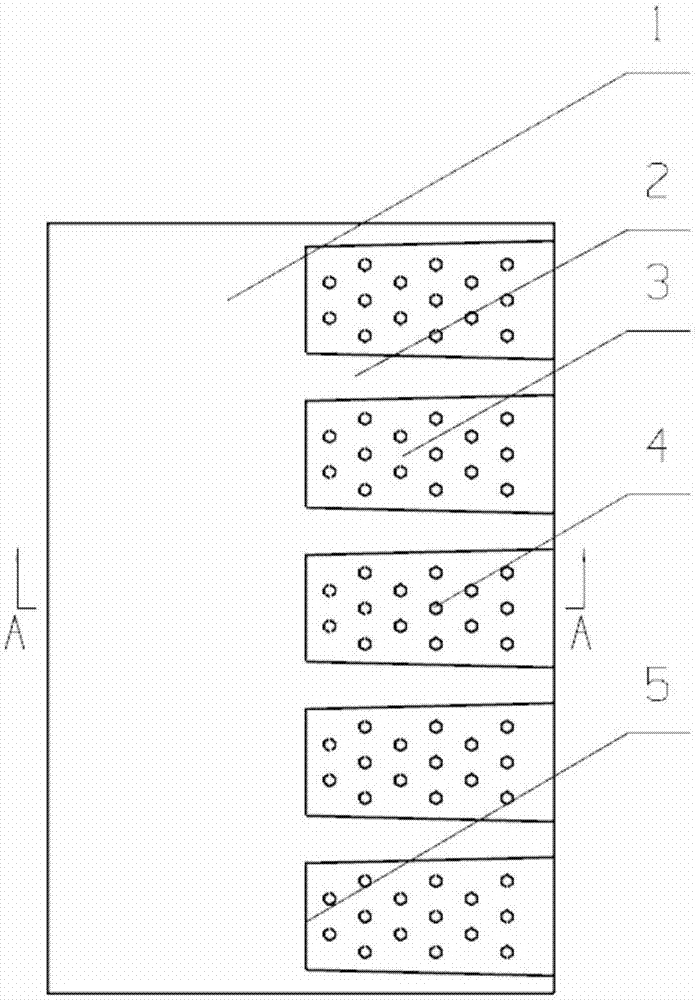 Turbine blade tail edge turbulence half-crack cooling structure with spherical surface convex block