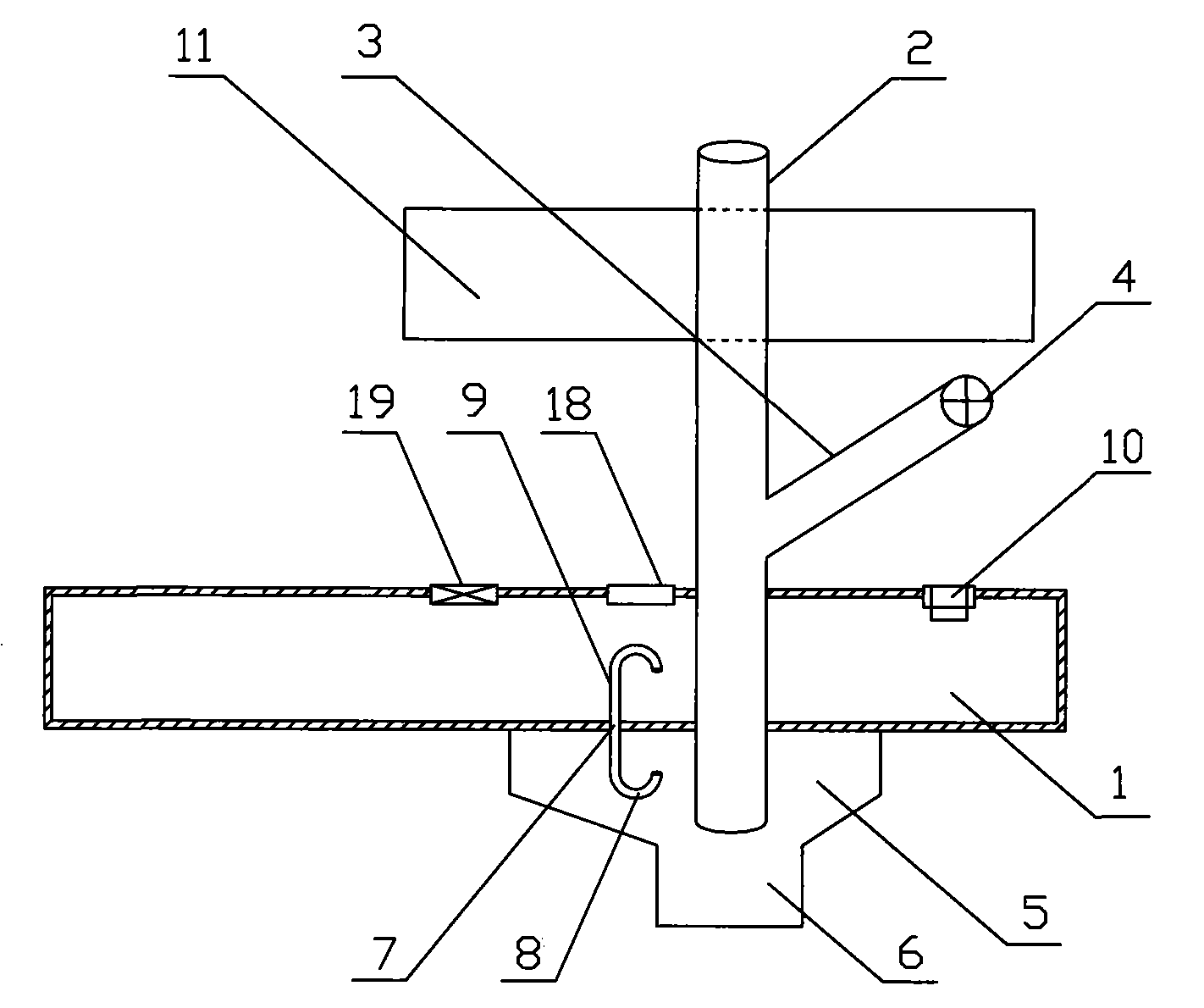 Modular triplet type same-layer water supplying and discharging device