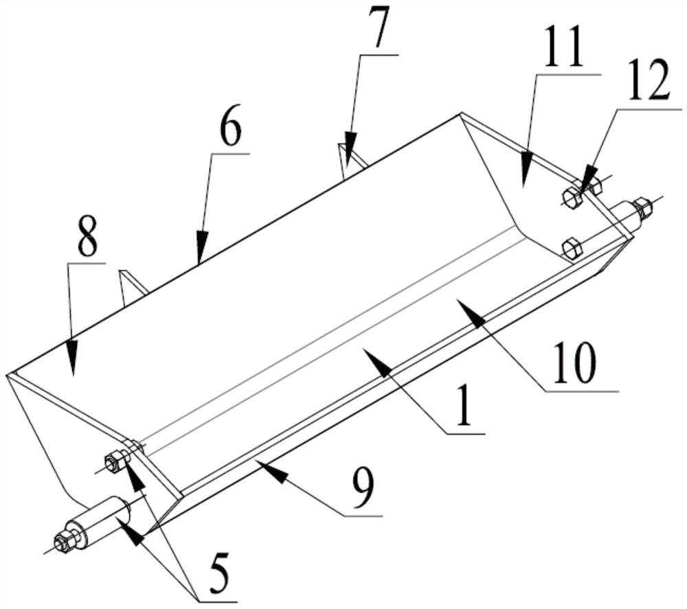 Three-section bucket in organic solid waste aerobic fermentation treatment system