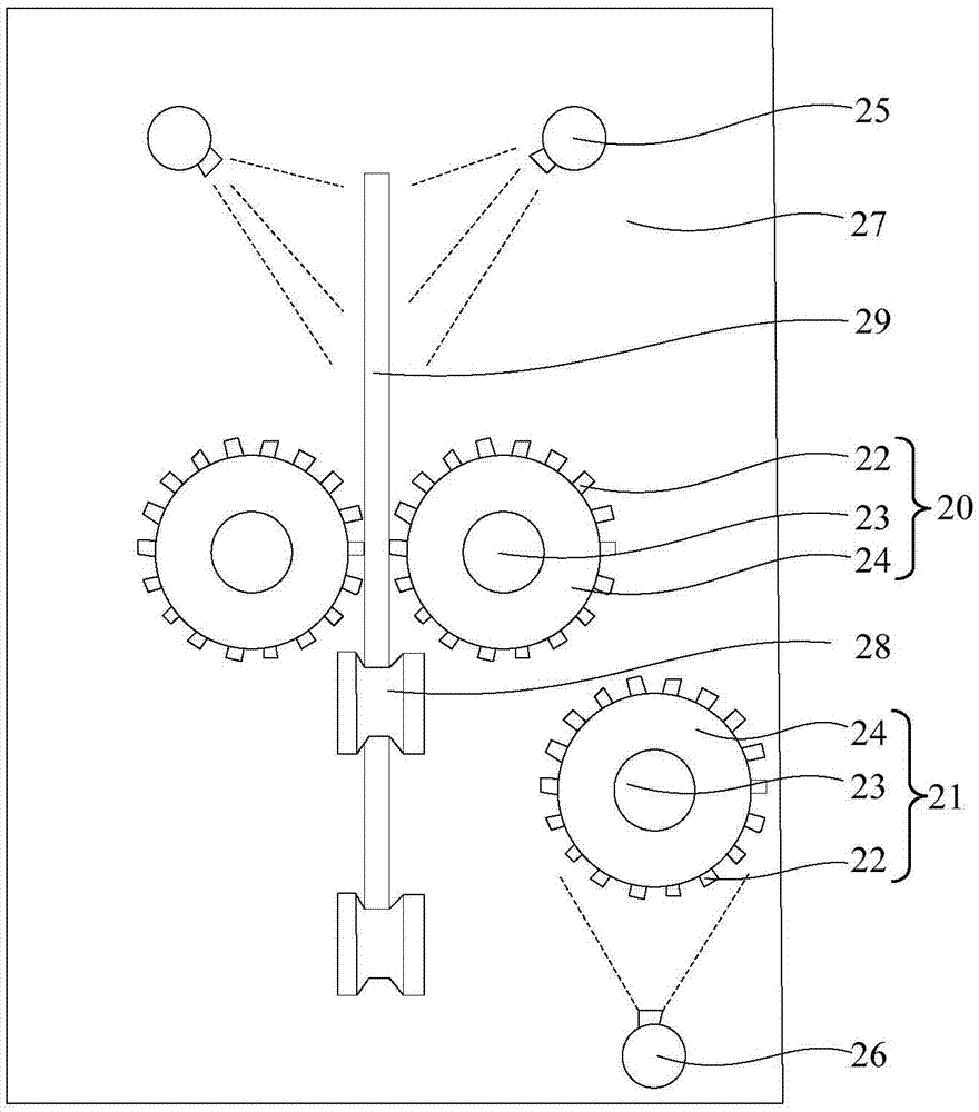 Wafer cleaning device and cleaning method thereof