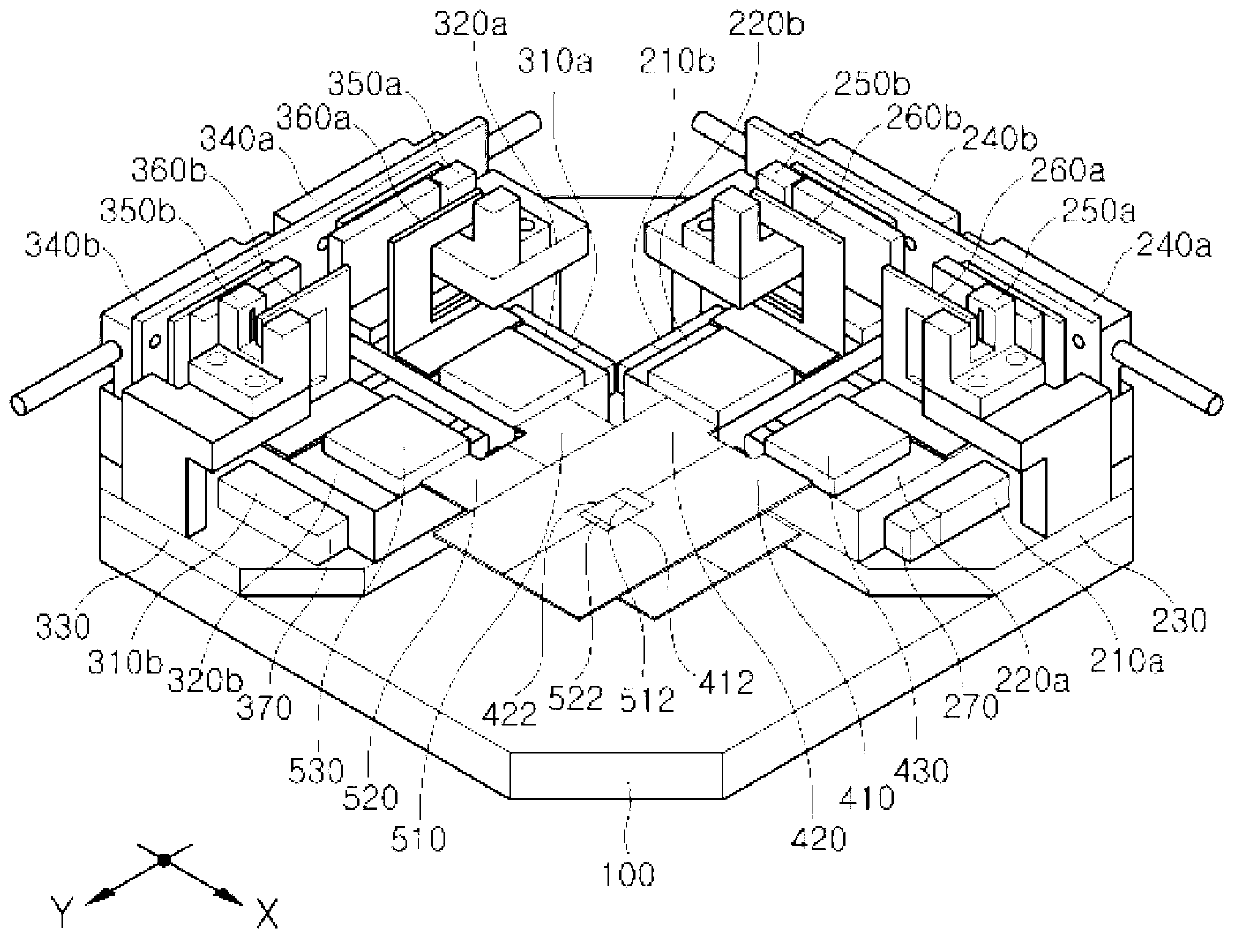 Crack width adjusting device