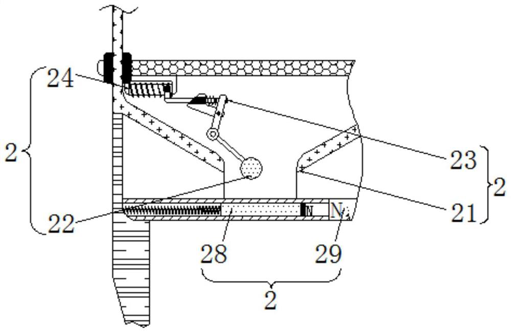 Automatic plant mashing device for preparing plant preservatives