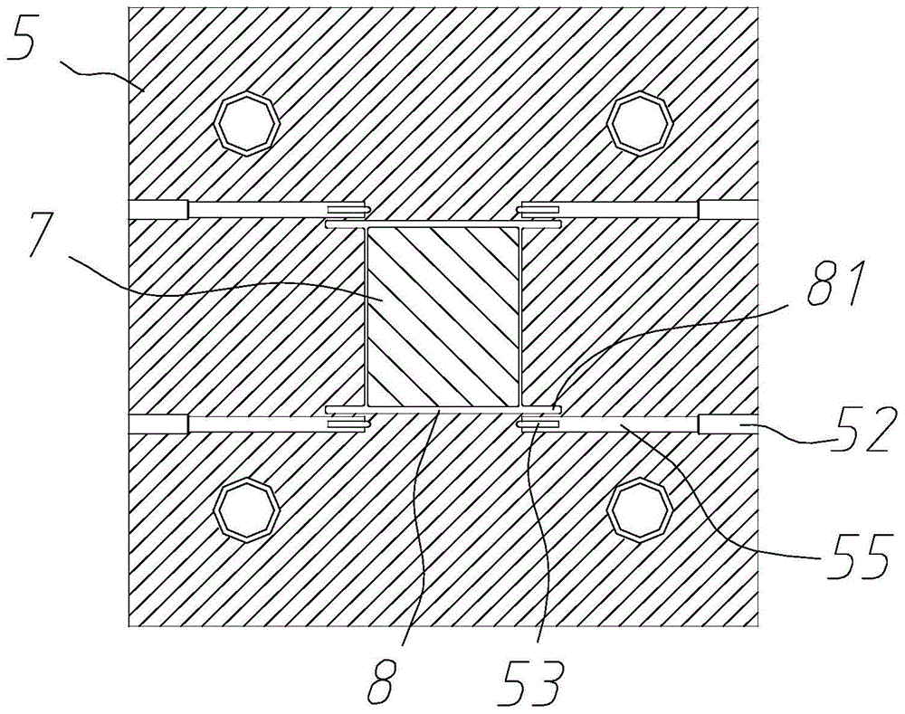 Plastic profile extrusion die head allowing material flow speed at single arm parts to be adjusted