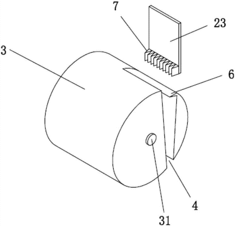 Peeling device for elongated bamboo shoot