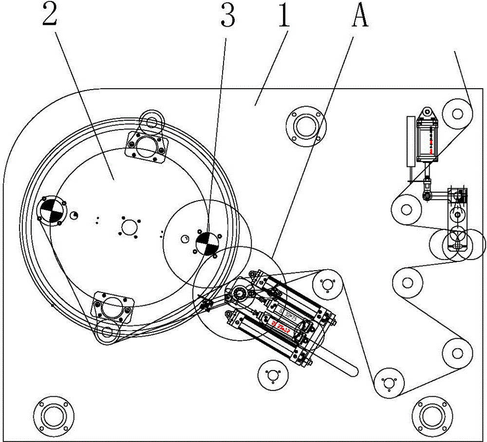 Linear cutter mechanism for winding machine