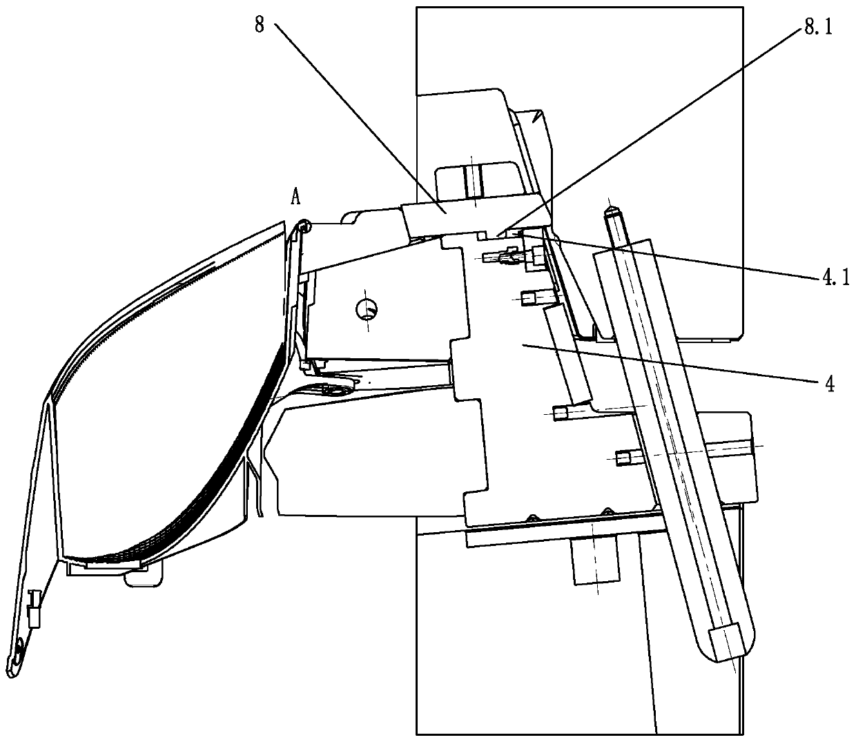 Injection mold with step-by-step demolding structure