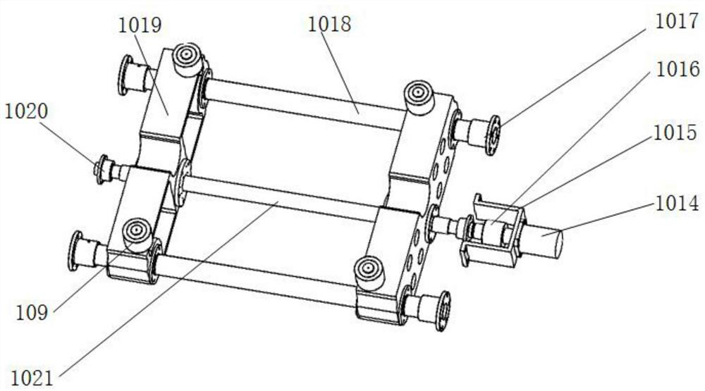 Conveying roller way and conveying method for centering and splicing steel structural components