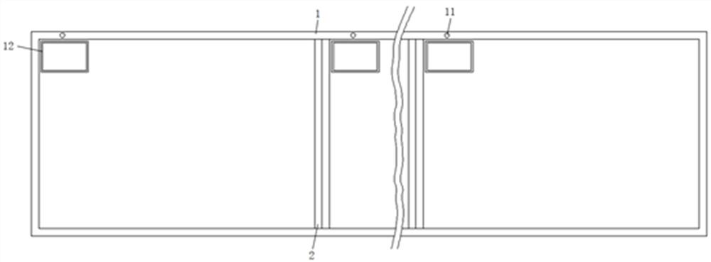 Device and method for facilitating fertilization and insect killing in rice and fish comprehensive breeding