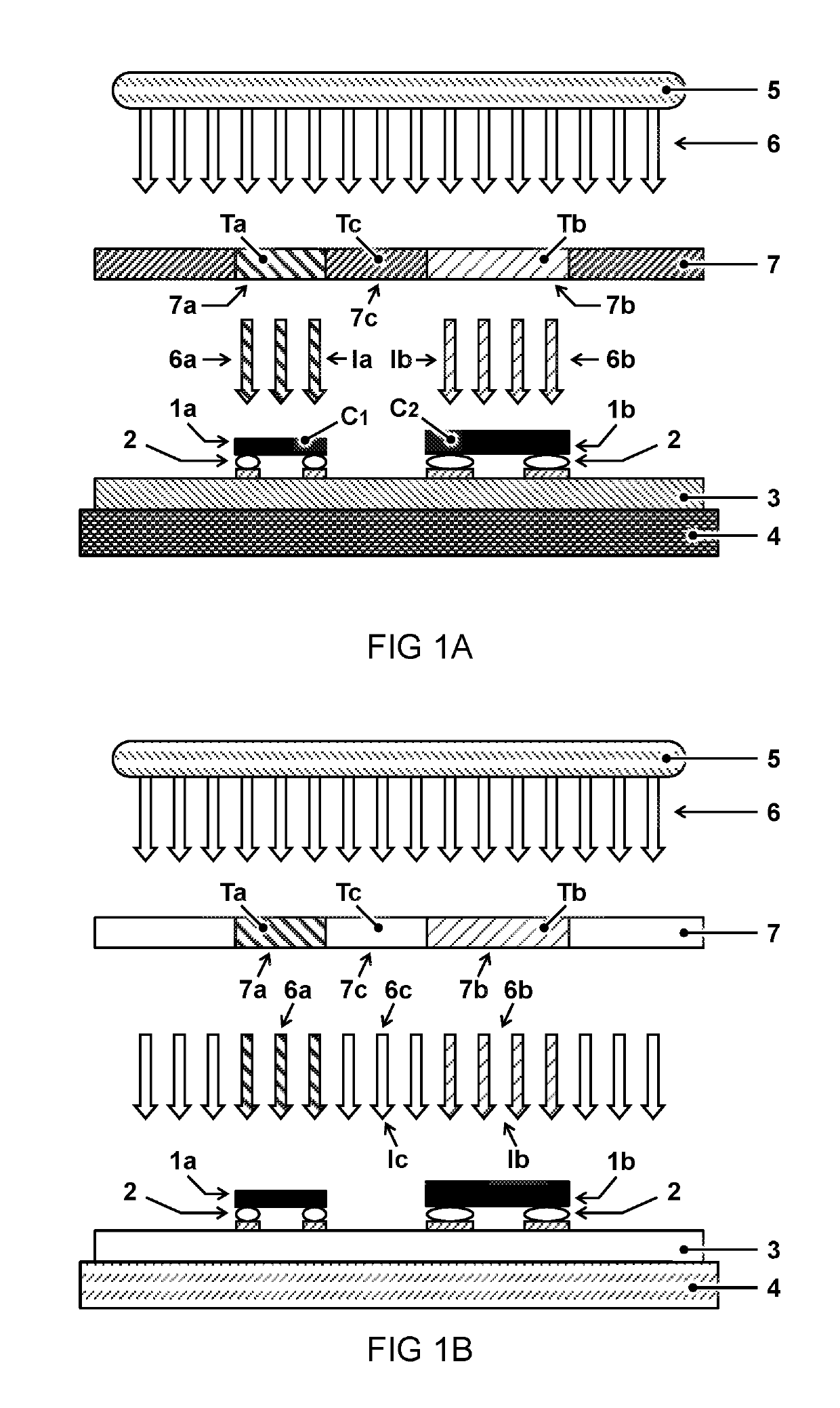 Apparatus and method for soldering a plurality of chips using a flash lamp and a mask