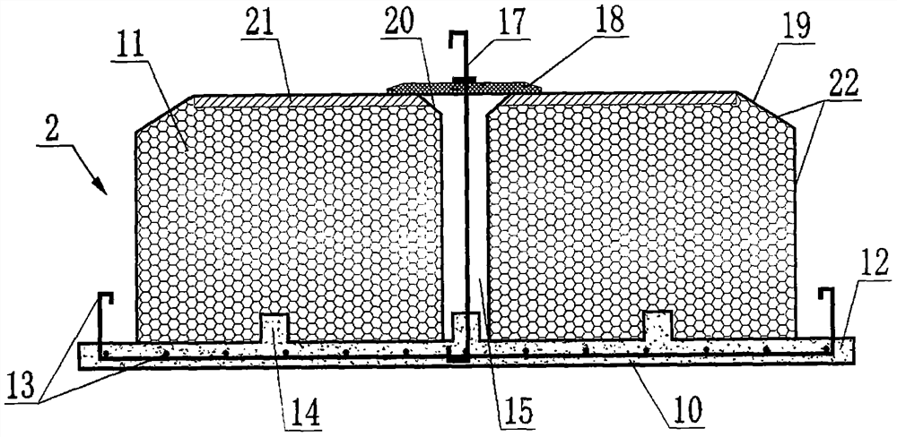 Fabricated sandwich panel filled with combined box