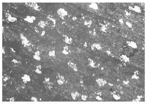 A method for repairing parts by mixing tungsten carbide particles and resin