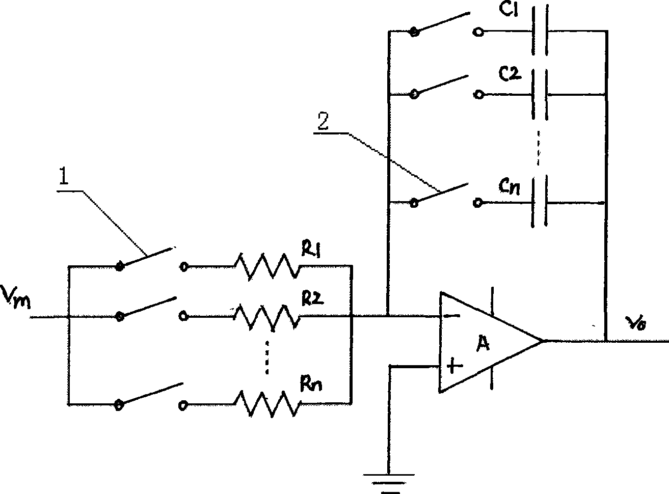 Integrating device with variable integral time constant