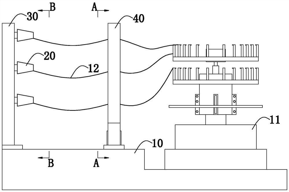 Production device and production method of ultra-high molecular weight polyethylene fiber socks