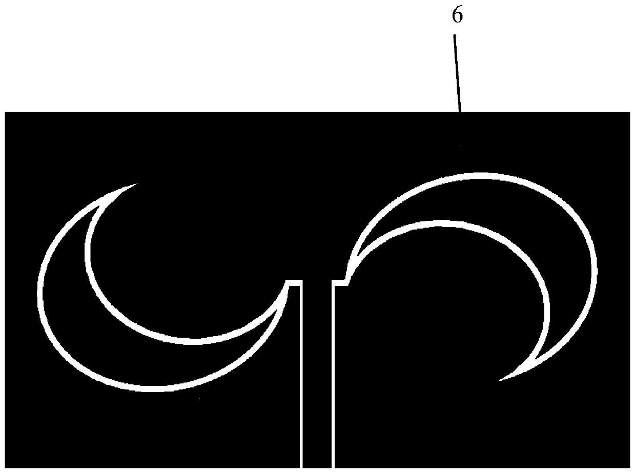 Flexible ultra-wideband circularly-polarized antenna