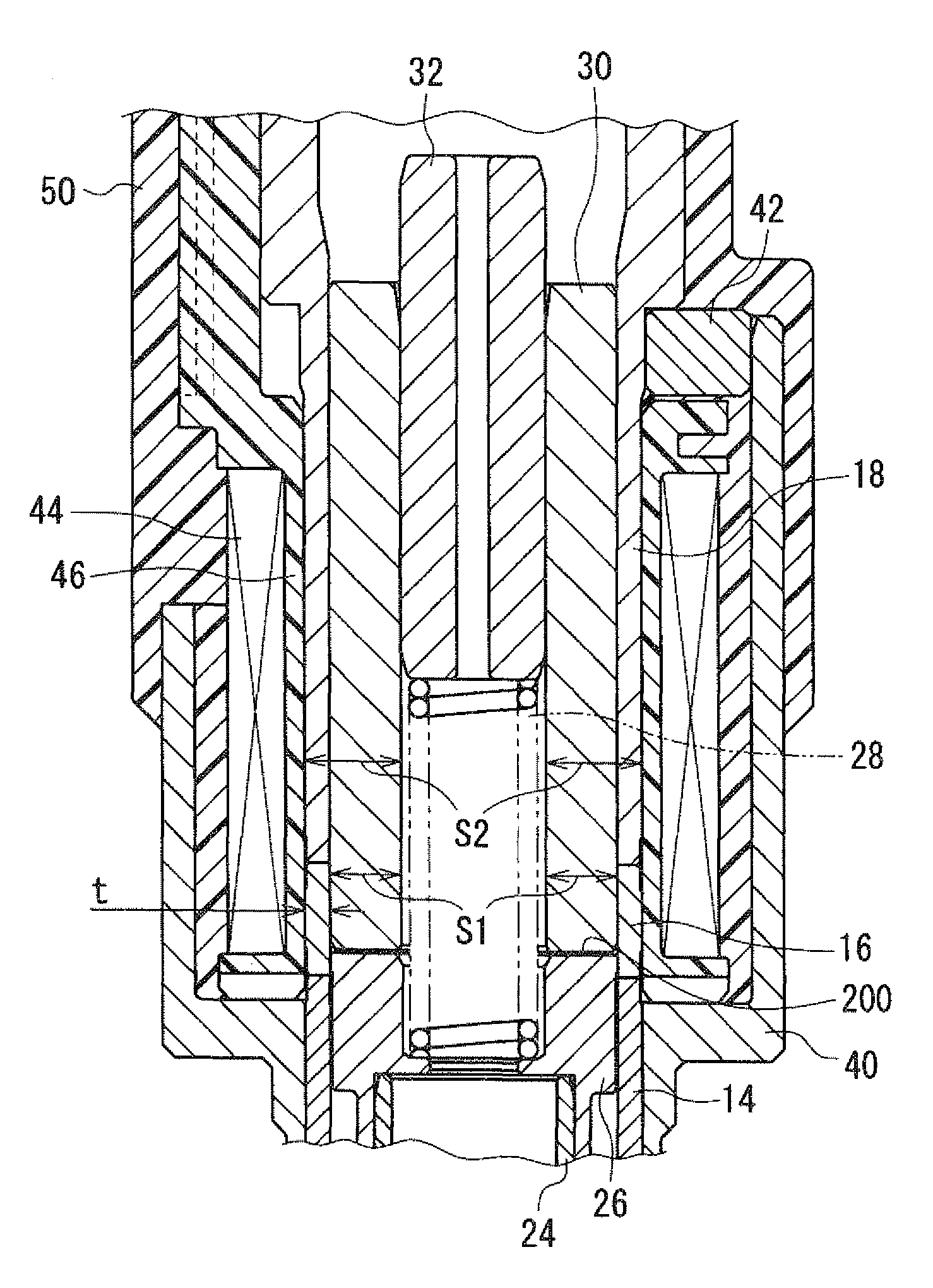 Solenoid valve and fuel injection valve having the same