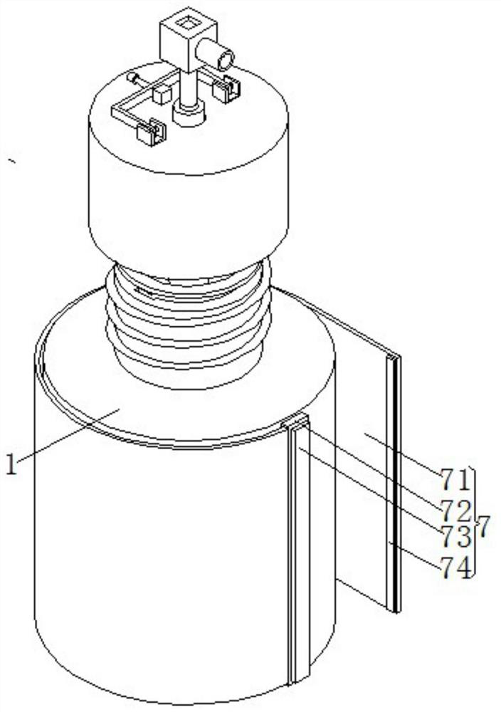 Emulsion storage bottle capable of keeping emulsion stable