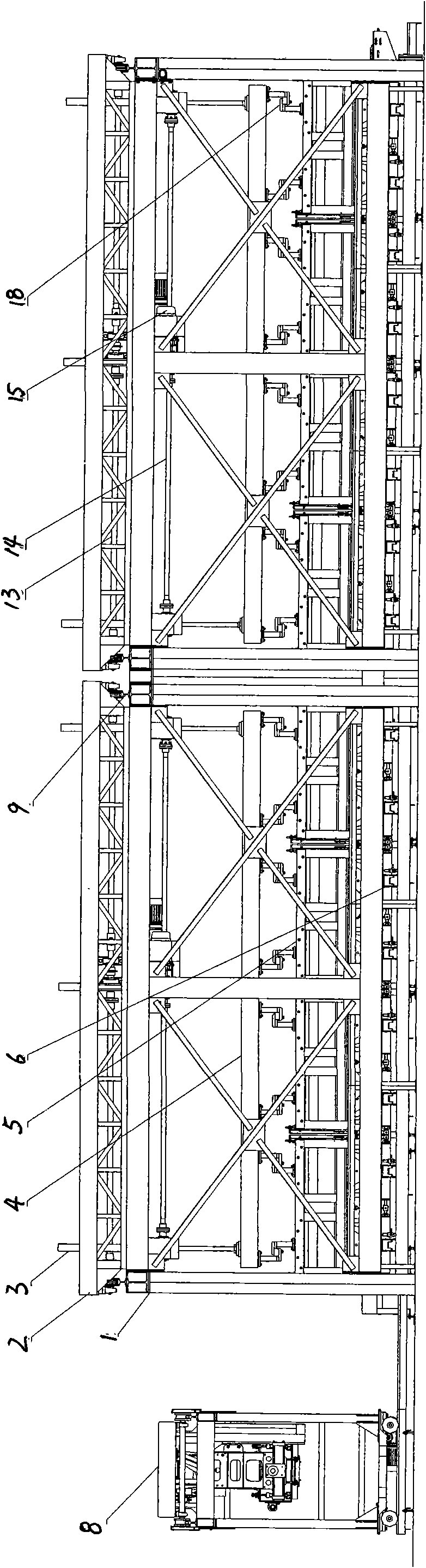 Forming machine of standing toilet pan