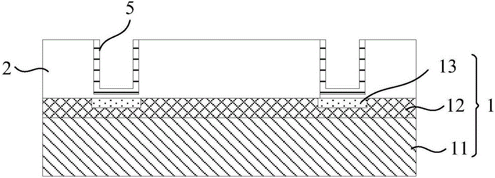 Plastic package material through hole and filling method thereof