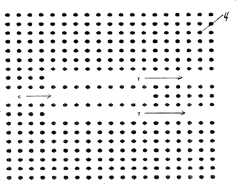 Photonic crystals splitter based on SOI and preparing method