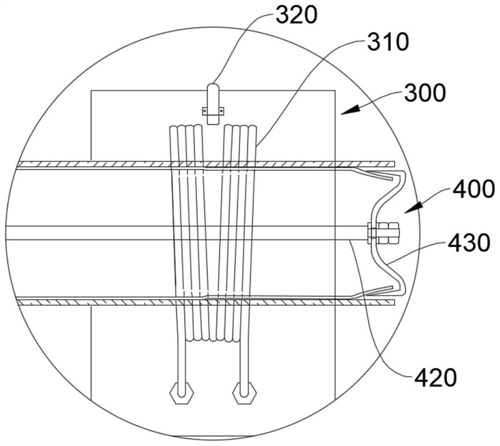 Core pipe stripping equipment for plastic-lined steel pipe