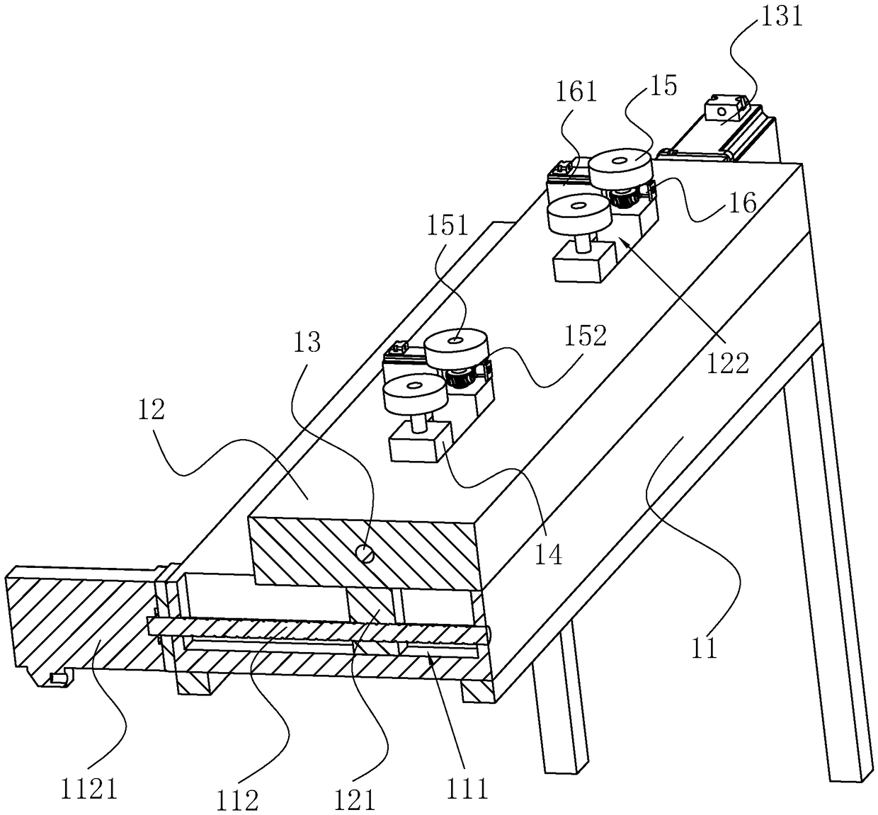 Automatic welding equipment applied to curtain wall framework,