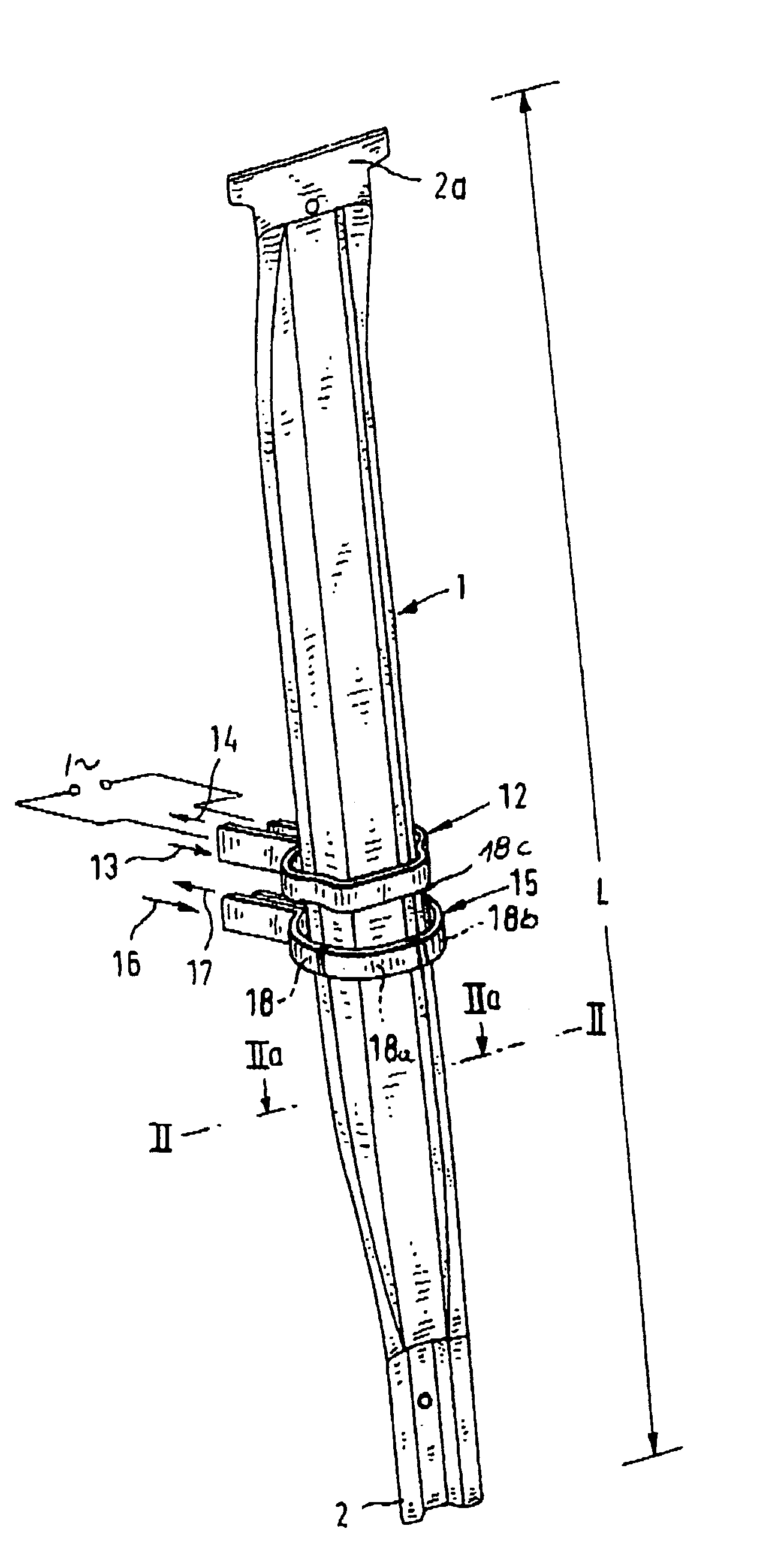 Apparatus for heat treatment of structural body parts in the automobile industry