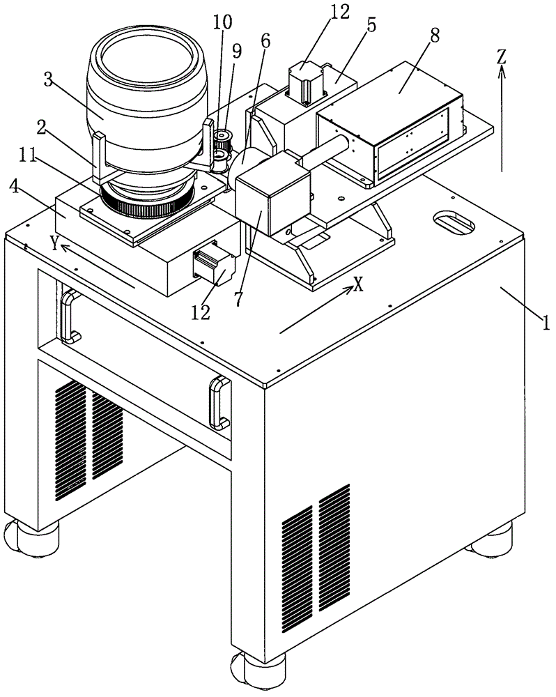 Method and device for engraving three-dimensional image on glass with regular cambered surface