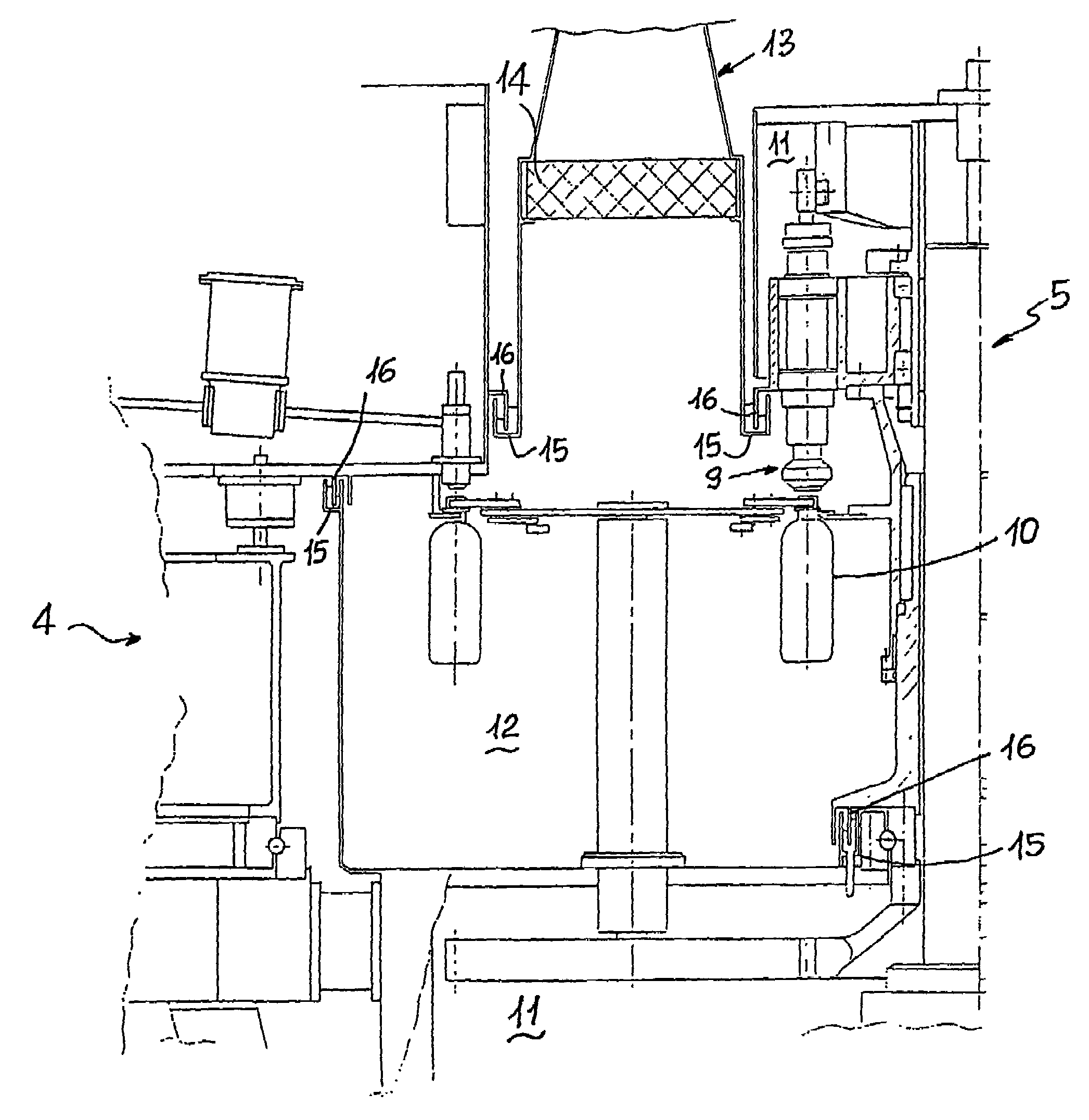 Machine for the aseptic treatment of containers in bottling plant