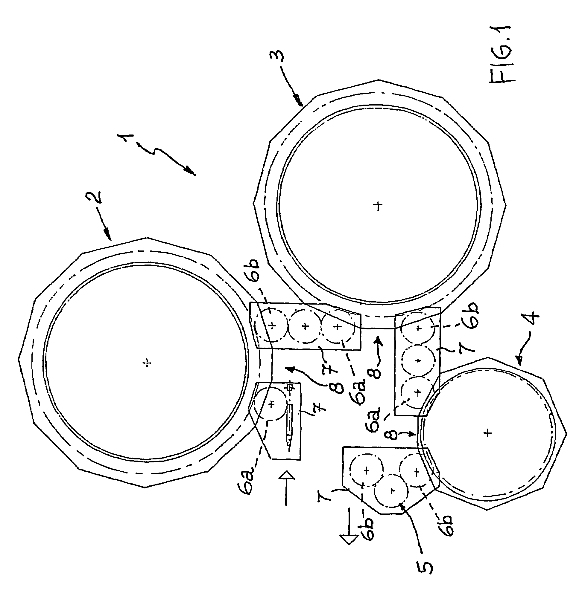 Machine for the aseptic treatment of containers in bottling plant