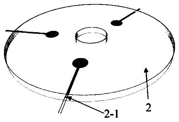 Device and method for testing radial permeability of concrete gas