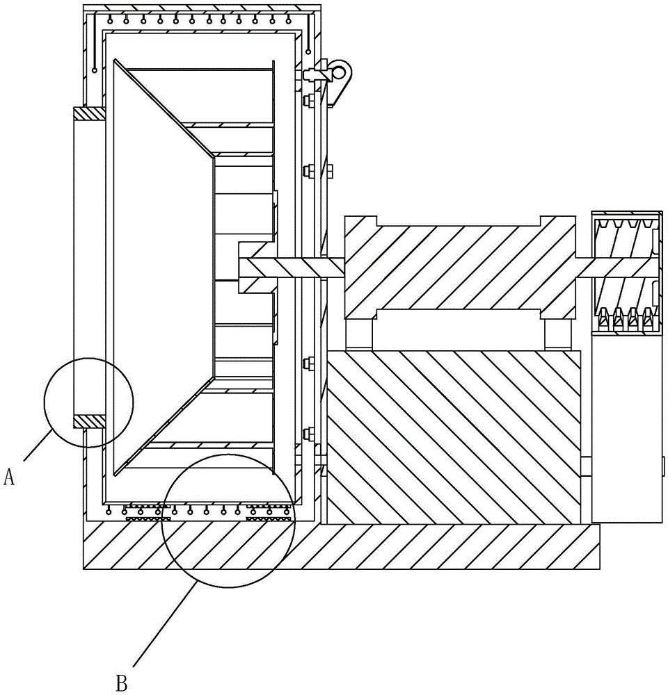 Noise reduction fan