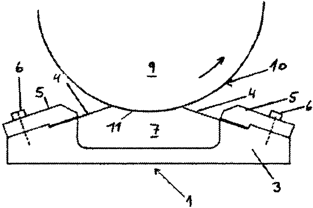 Composite doctor blade chamber