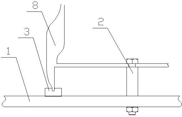 Anti-rollover device used for high-speed driving maneuverability test and anti-locking test for car