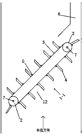 Hydraulic transmission type energy-saving river clean-up device and clean-up method