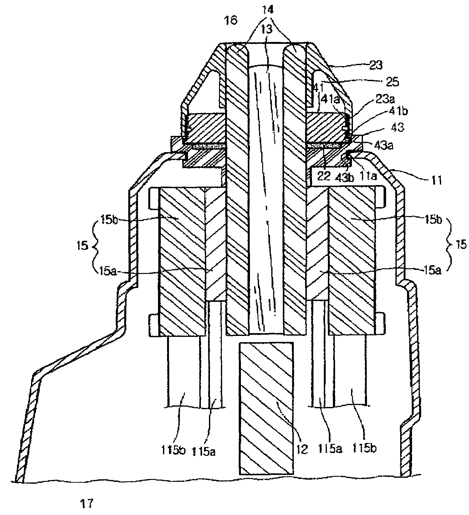 Applicator attachable to skin treatment device and skin treatment method using the same