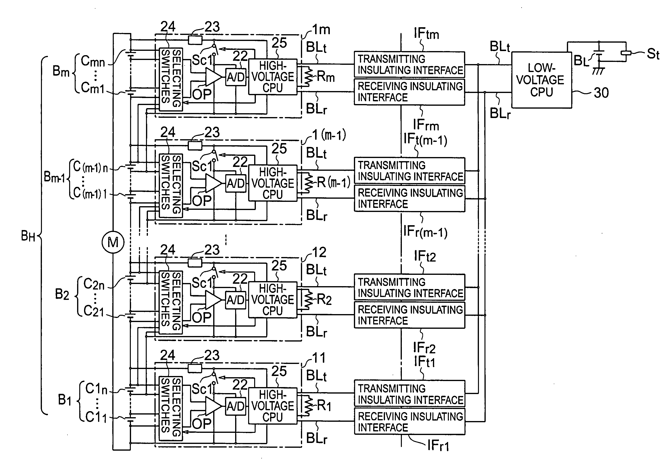 Voltage detecting device