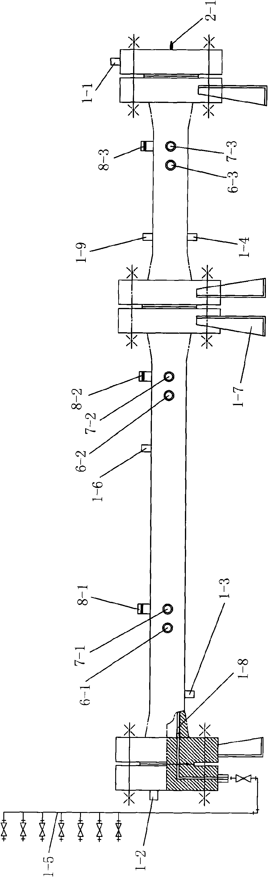 Device for testing explosion, spreading and explosion suppression characteristics of inflammable gas and dust