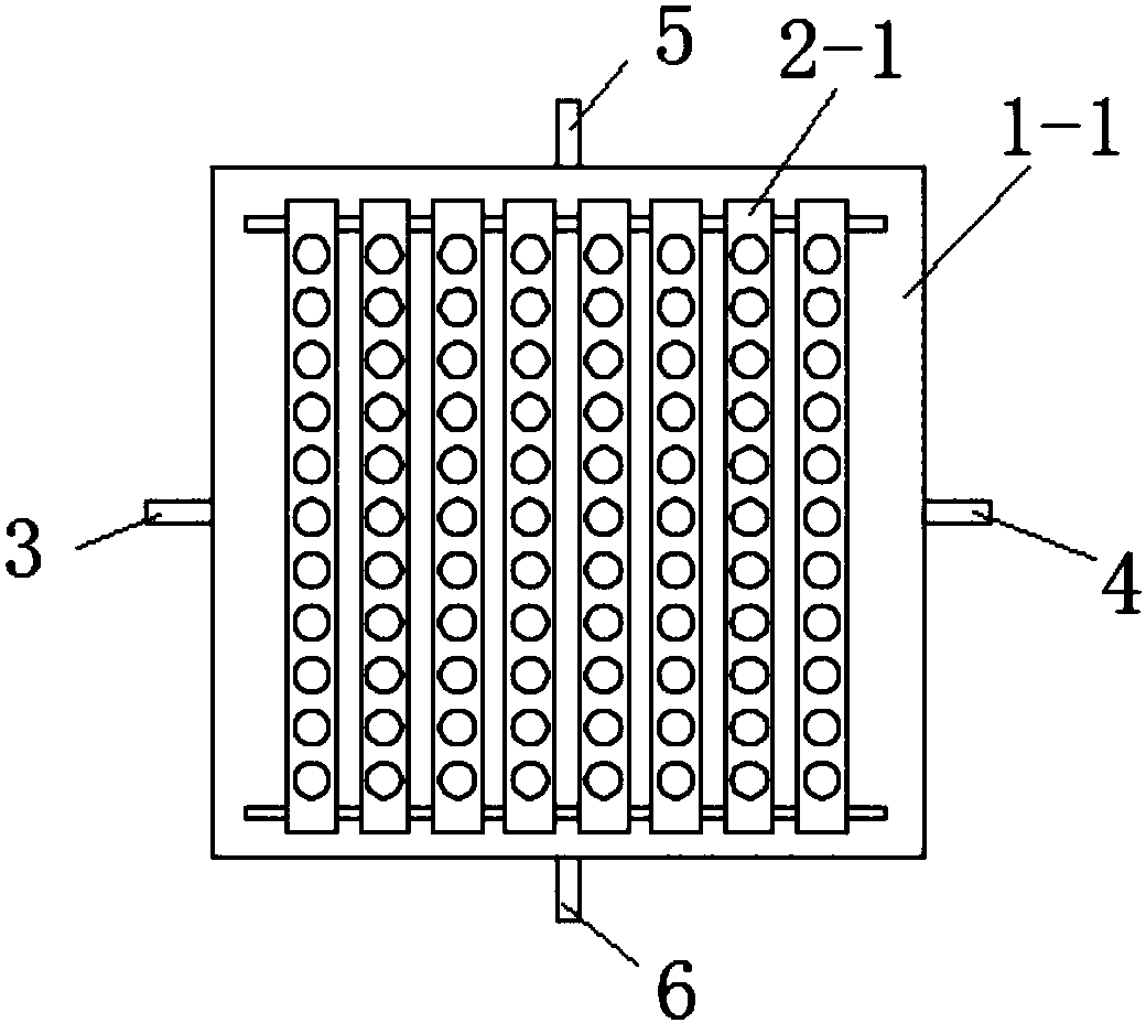 Oil-in-water emulsion electric field demulsification apparatus