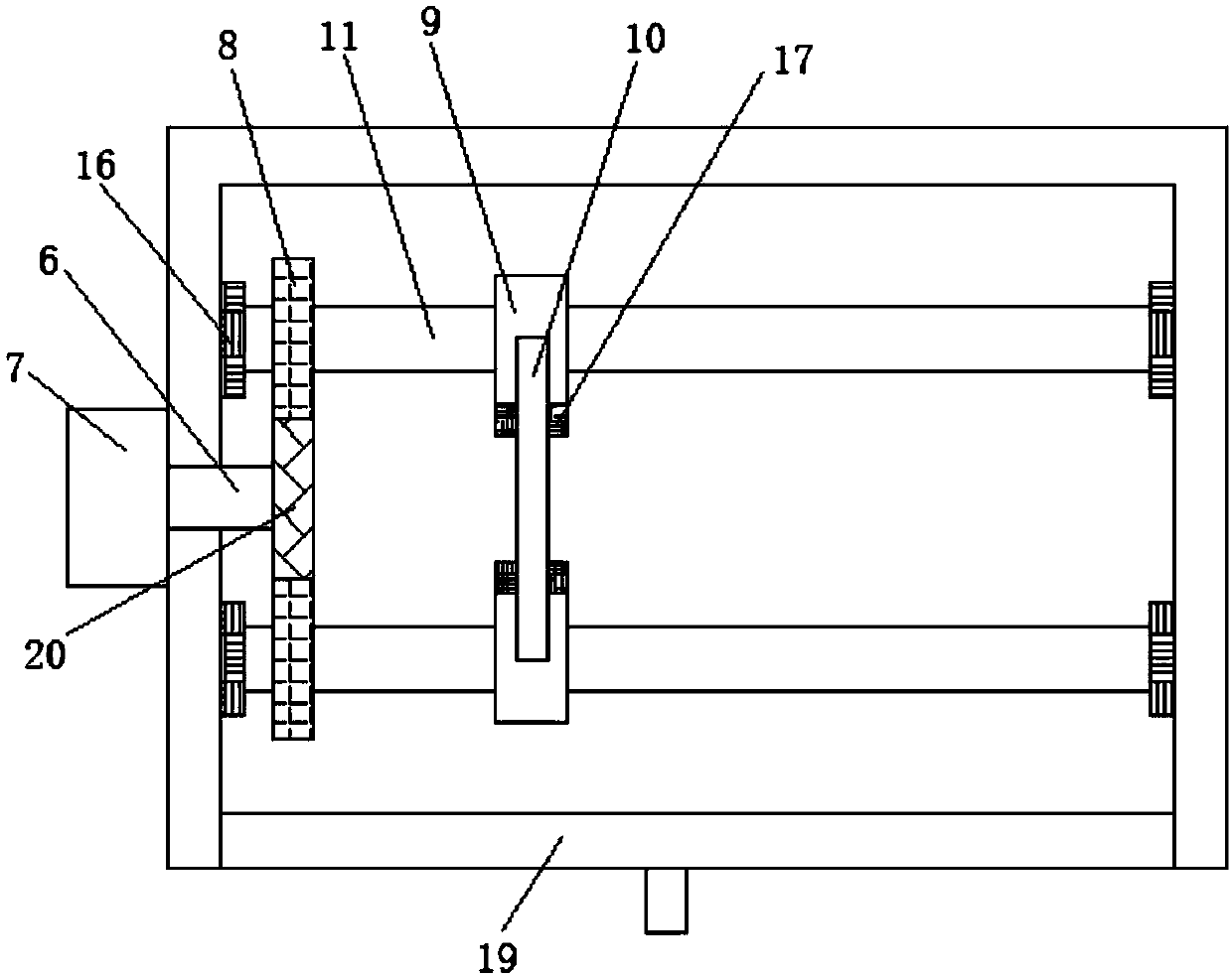 Cleaning device used for machine part machining